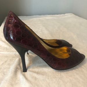 Women’s 10.5 Burgundy Leather Heels. 3.5”